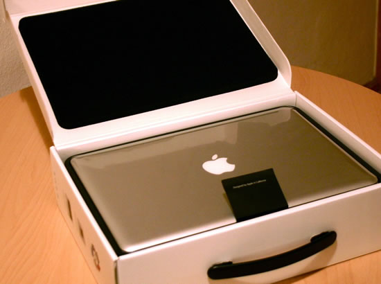 MacBook Packung Lasche