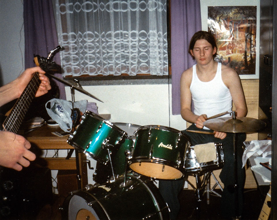 Gabriel am Schlagzeug 1994