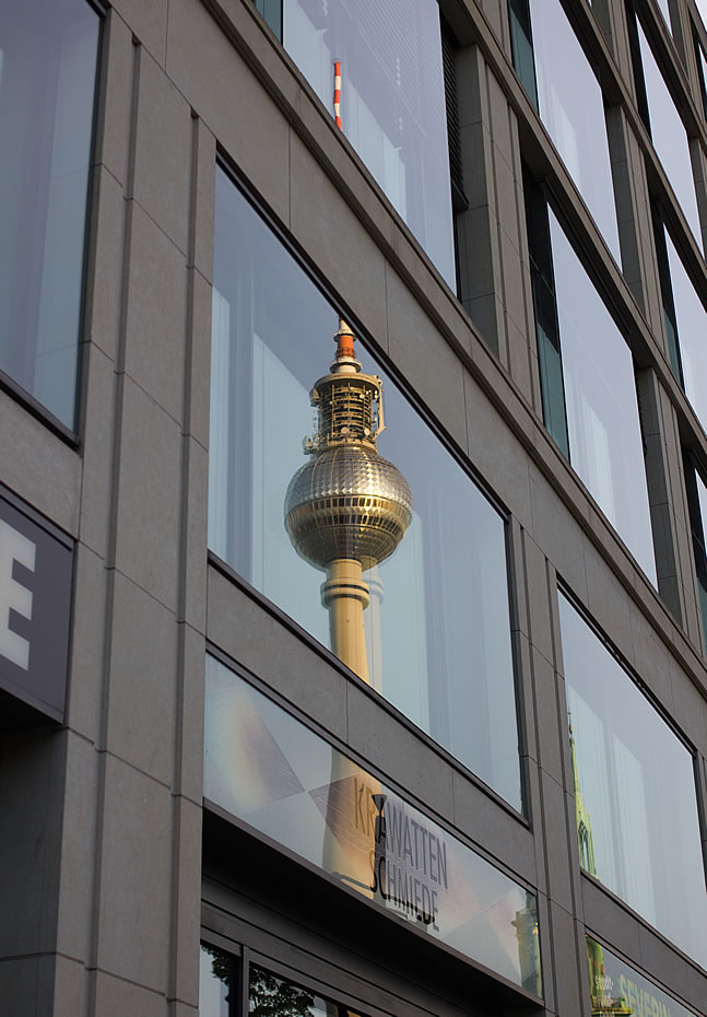 Fernsehturm Berlin Spiegelbild