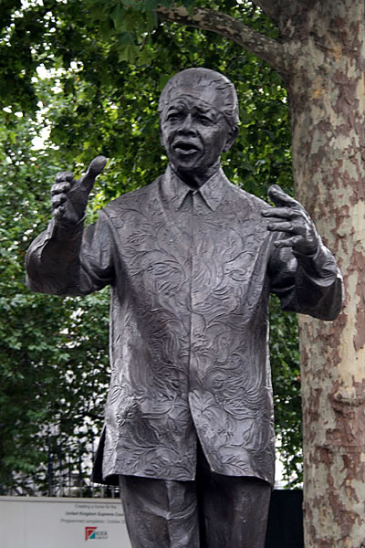 Nelson Mandela Statue